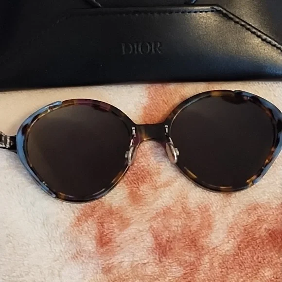 Christian Dior Camouflage 52MM Sunglasses 🕶️ - Picture 4 of 8